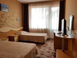 Отель Hotel Diamant Доспат Двухместный номер с 2 отдельными кроватями-2